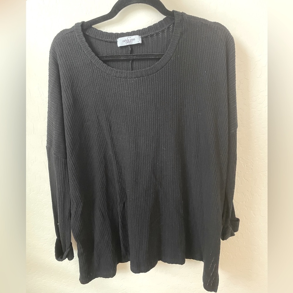 Carly Jean Los Angeles black sweater size S
